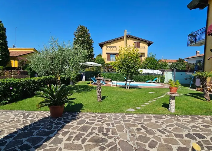 Sandra Bed & Breakfast Sirmione