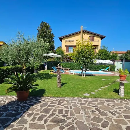 Sandra Frühstückspension Sirmione