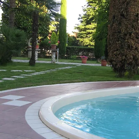 Bed & Breakfast Sandra 4*